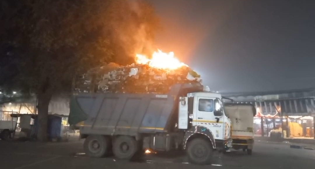 Fire incidents at 35 places in twelve hours in Pune