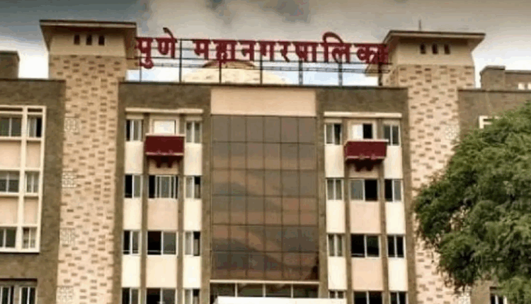 pune bjp leader harassment complaint woman officer