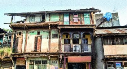 dangerous buildings pune action 2025
