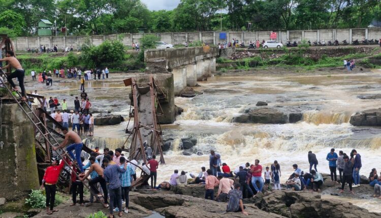 pune maval indrayani pool collapse june 2025