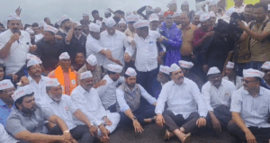 शक्तीपीठ महामार्ग रद्द करण्यासाठी शेतकऱ्यांचा चक्का जाम आंदोलन