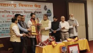 suresh prabhu bjp development criticism pune